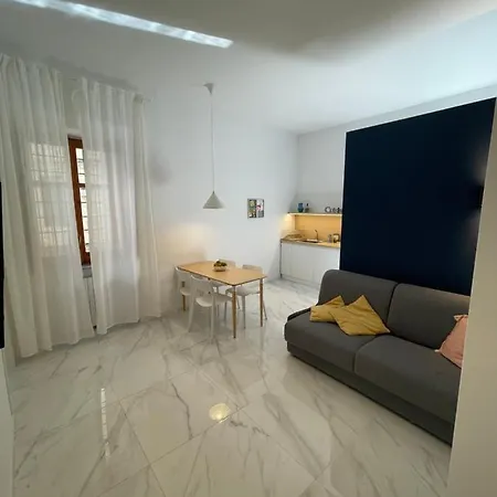 Pierrot E La Luna House Centro Apartment Salerno
