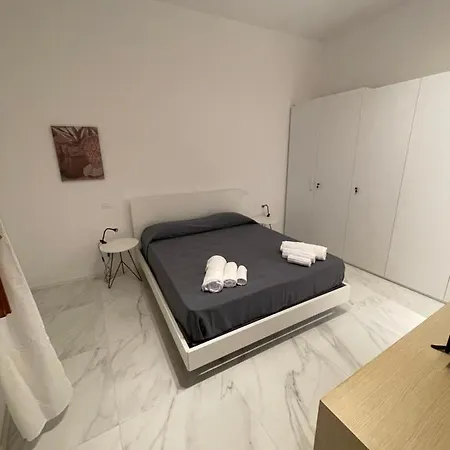 Apartment Pierrot E La Luna House Centro Salerno